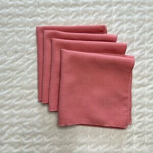 Set of 4 Pink Textured Cloth Napkins Spring / Summer Decor
